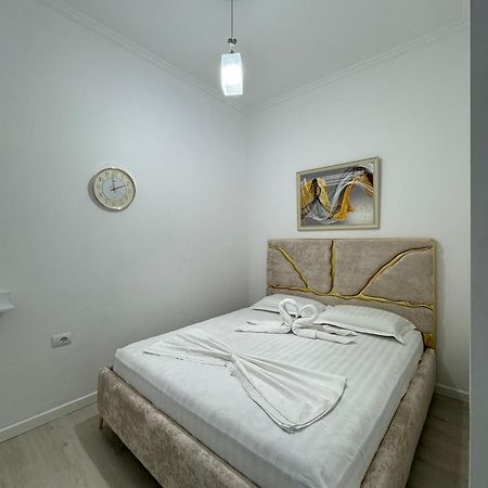 Solei Apartments Sarande Bagian luar foto