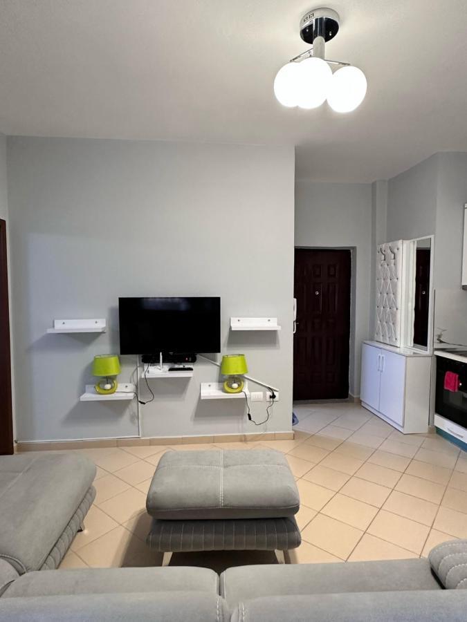 Solei Apartments Sarande Bagian luar foto