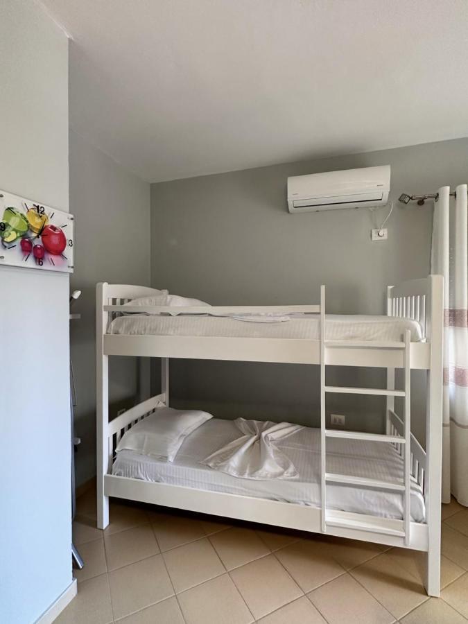 Solei Apartments Sarande Bagian luar foto