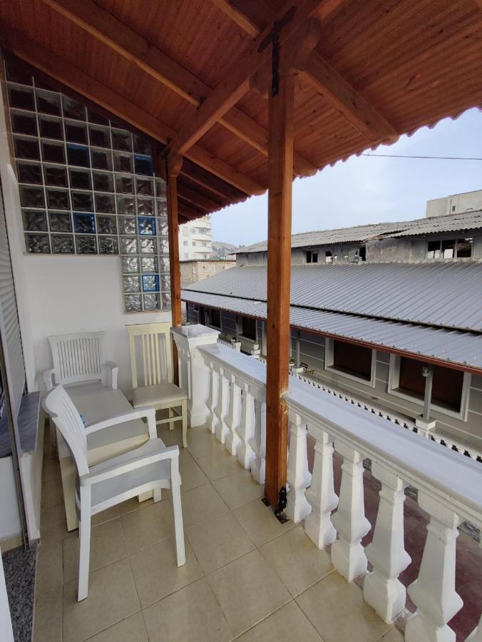 Solei Apartments Sarande Bagian luar foto