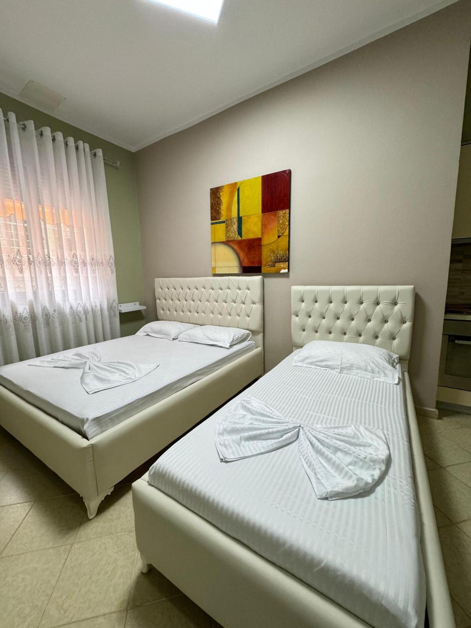 Solei Apartments Sarande Bagian luar foto