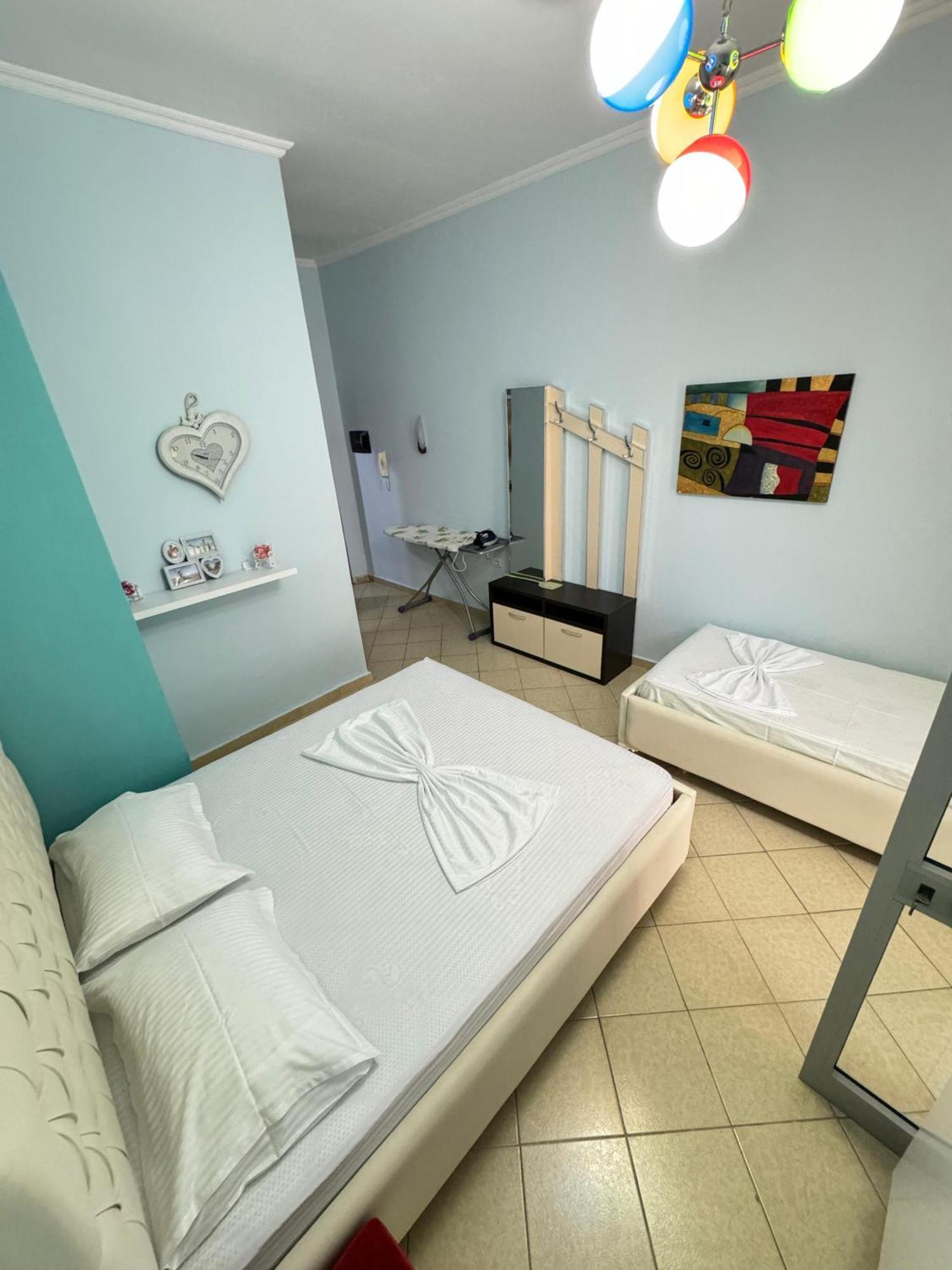 Solei Apartments Sarande Bagian luar foto